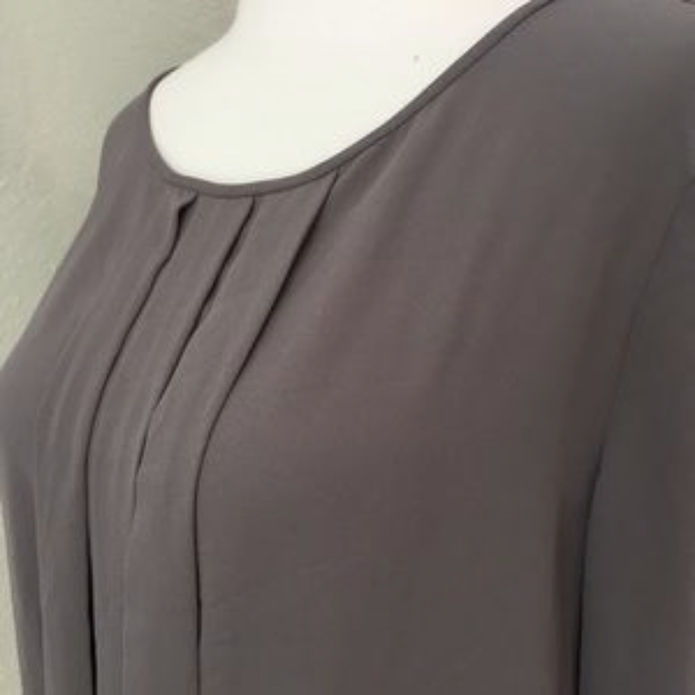 Ann Taylor LOFT Gray Blouse - Picture 3 of 5